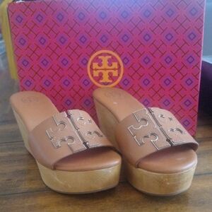 Tory Burch Brown Platform Shoes with Logo